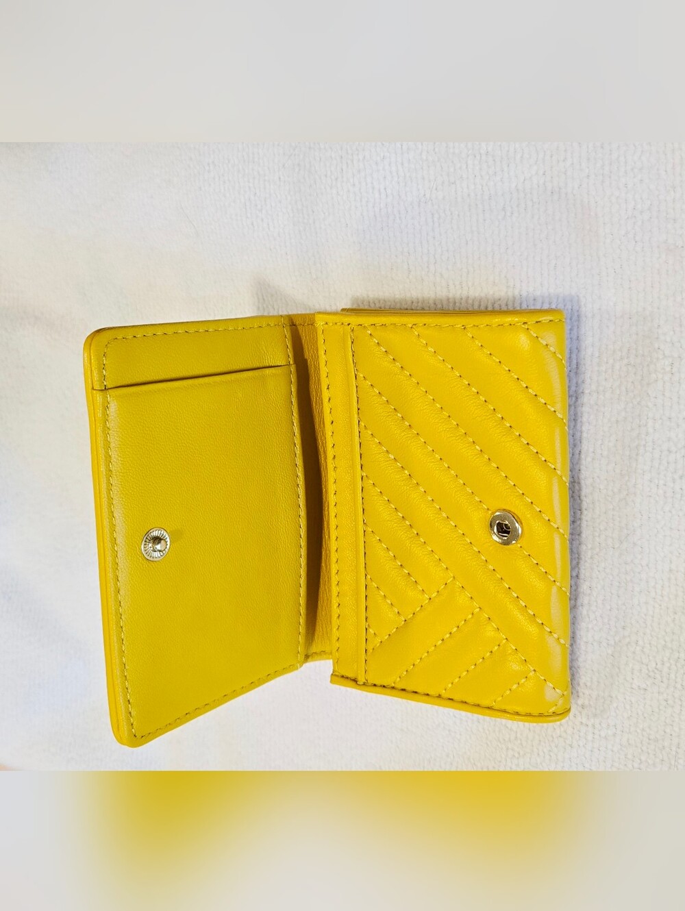 Tory Burch Alexa Mini Foldable Wallet - Picture 8 of 13